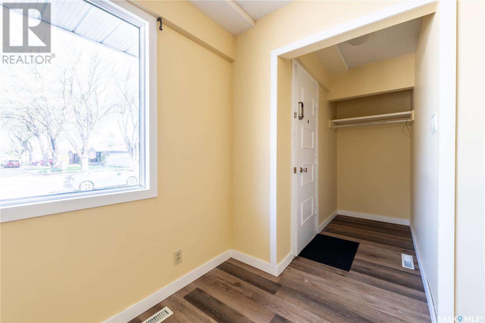 Property at 1182 Currie CRESCENT image 5