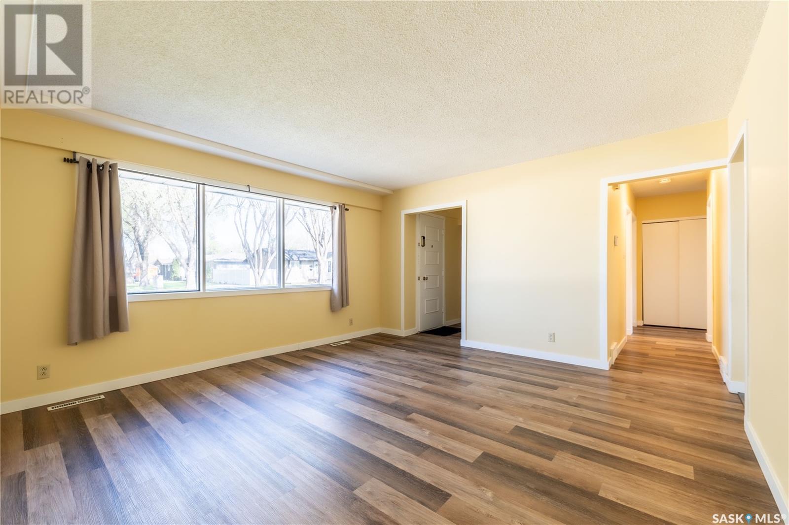 1182 Currie Crescent, Moose Jaw, Saskatchewan  S6H 6B7 - Photo 8 - SK005122
