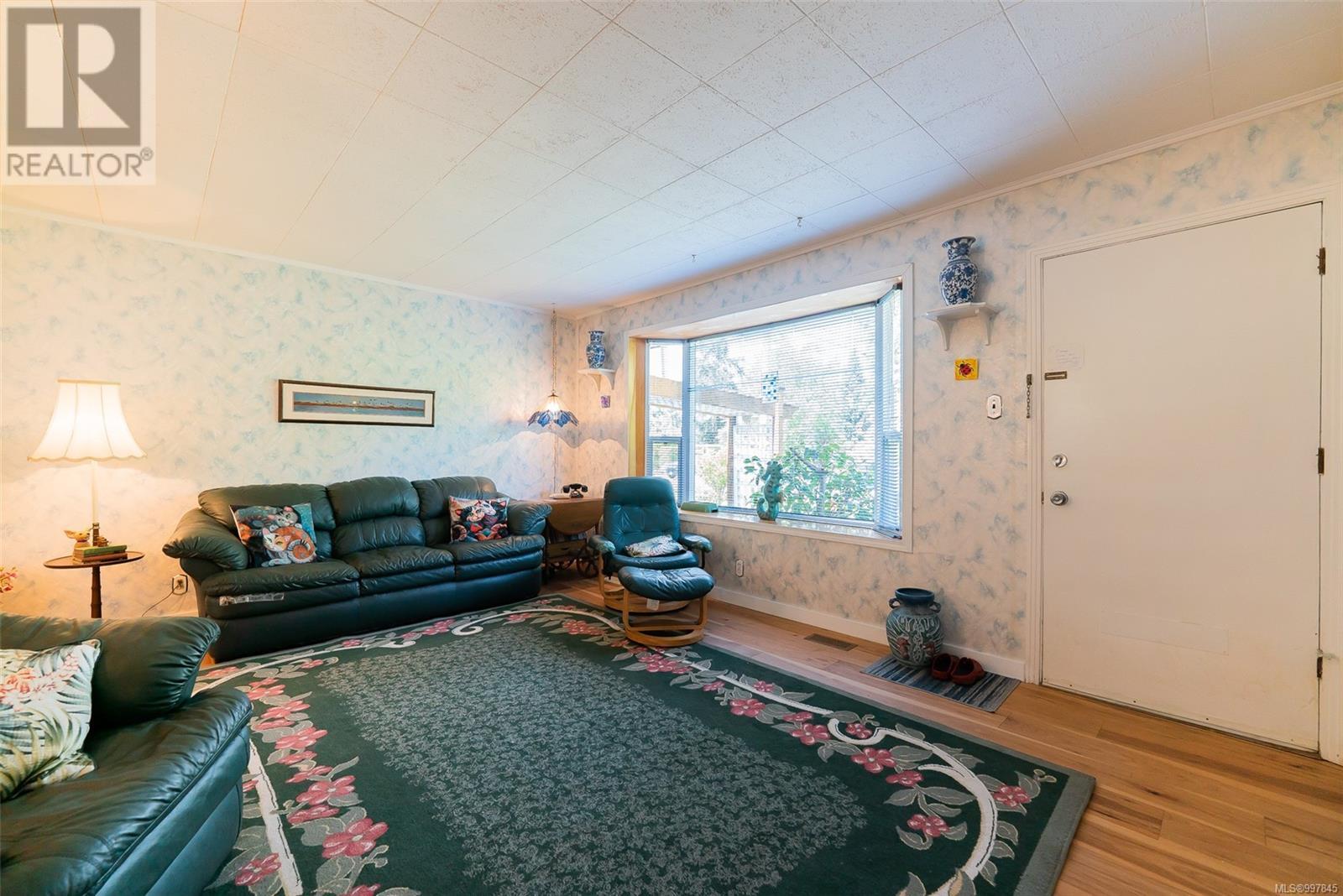 Property at 1611 Morey Rd image 3
