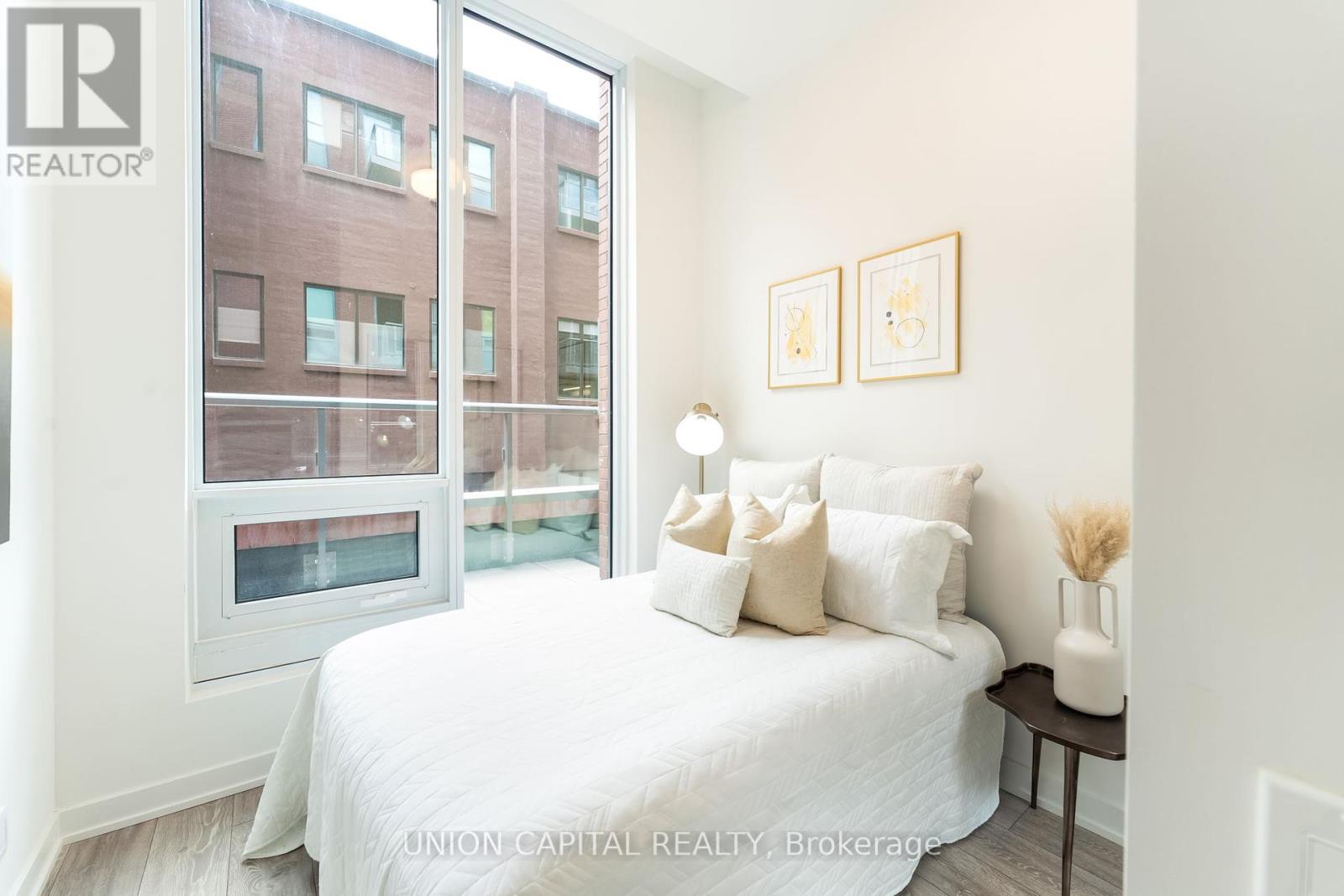 301 - 108 Peter Street, Toronto, Ontario  M5V 0W2 - Photo 13 - C12135233