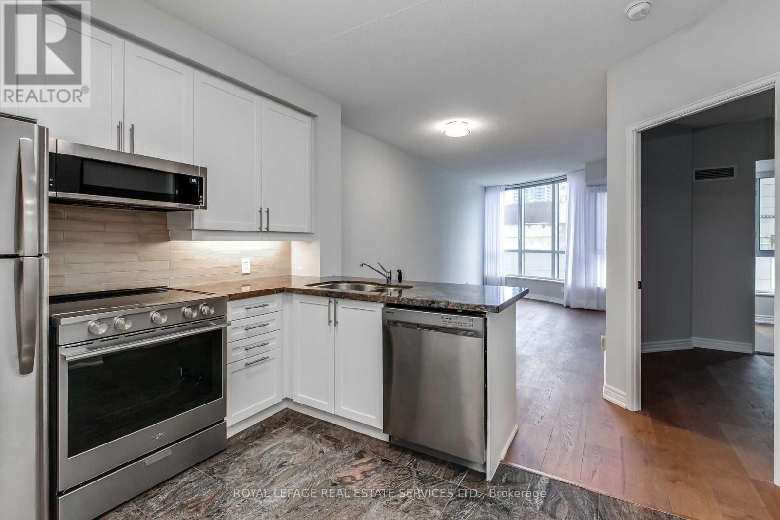 1006 - 55 BLOOR STREET E, Toronto, Ontario