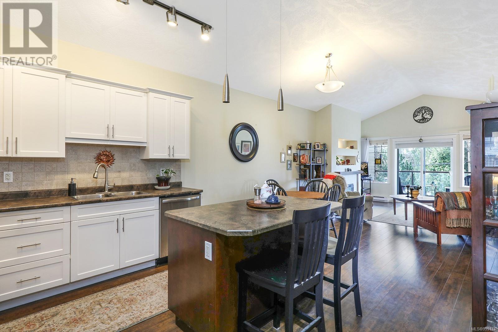 122 930 Braidwood Rd, Courtenay, British Columbia