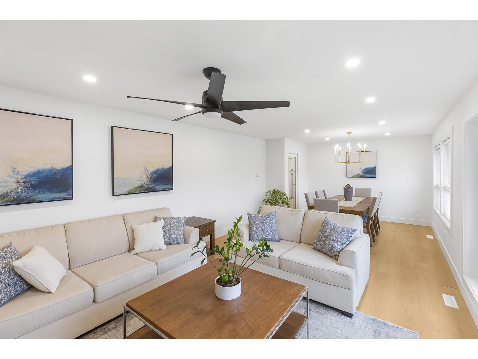 Property at 15542 58A AVENUE image 2