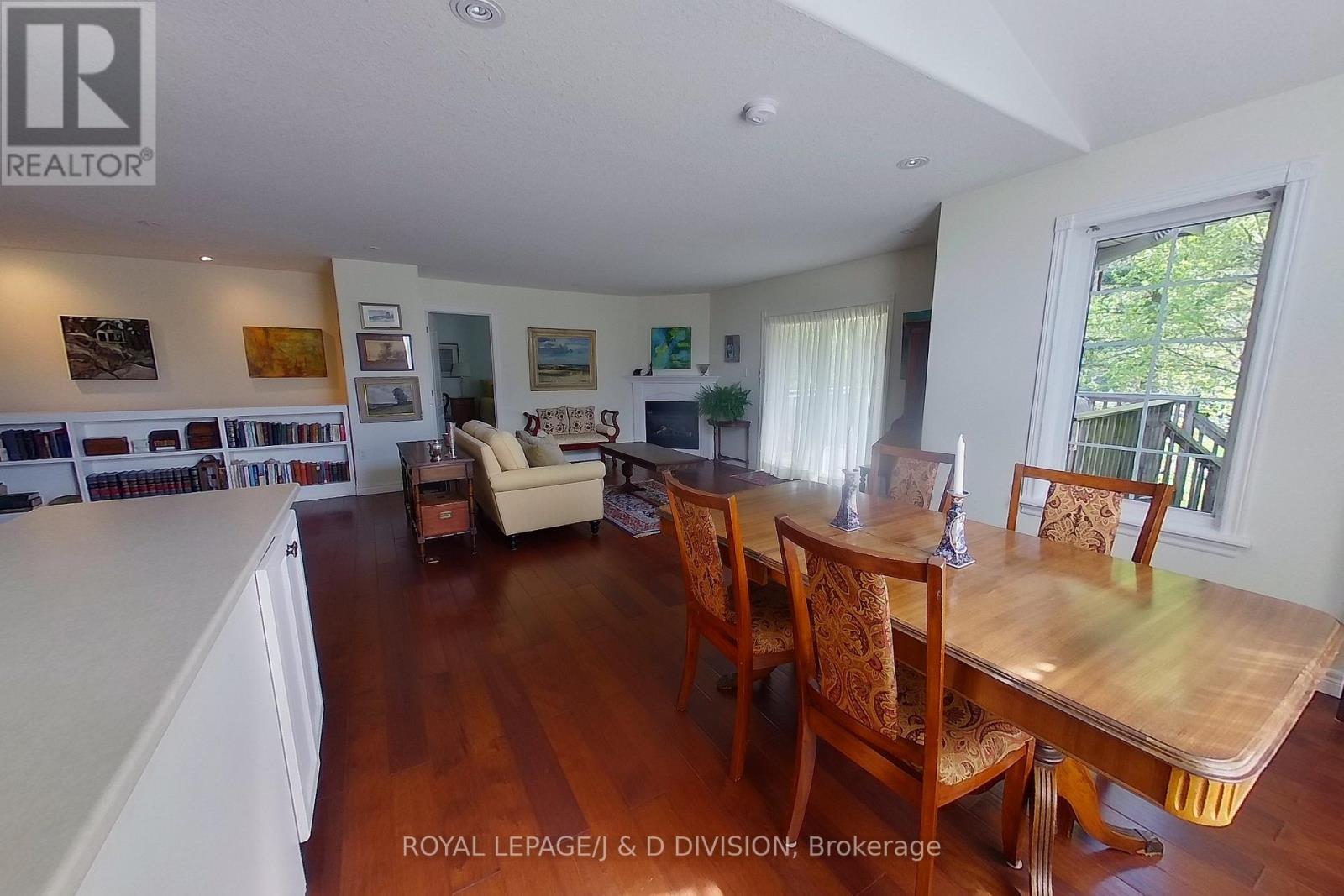 310 - 1742 Ravenwood Drive, Peterborough West, Ontario  K9K 2R5 - Photo 4 - X12135213