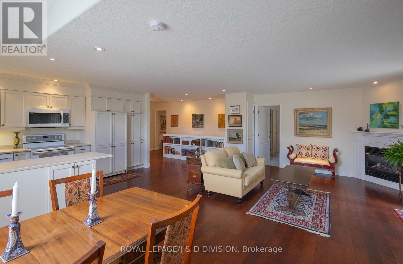 310 - 1742 Ravenwood Drive, Peterborough West, Ontario  K9K 2R5 - Photo 6 - X12135213