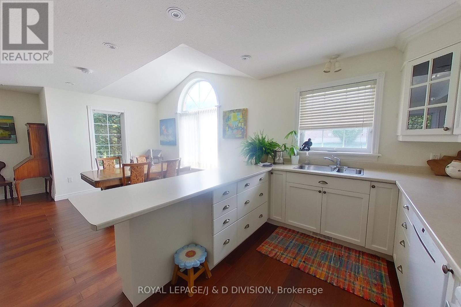 310 - 1742 Ravenwood Drive, Peterborough West, Ontario  K9K 2R5 - Photo 8 - X12135213