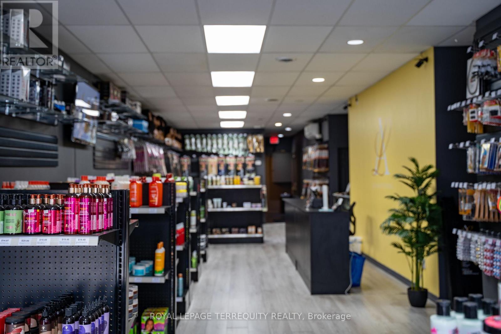 103 Brock Street S, Whitby (Downtown Whitby), Ontario  L1N 4J9 - Photo 2 - E12135334