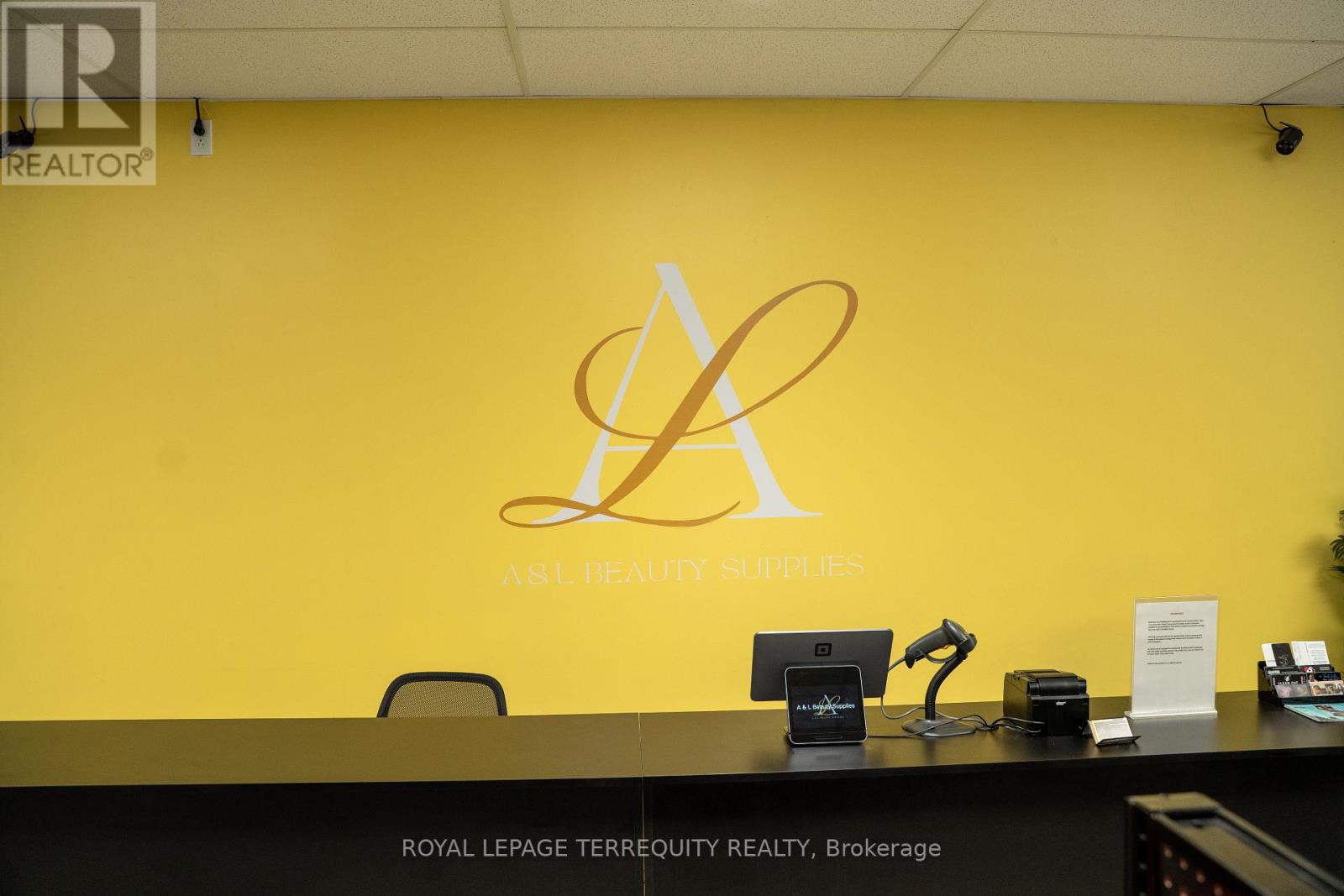 103 Brock Street S, Whitby (Downtown Whitby), Ontario  L1N 4J9 - Photo 3 - E12135334