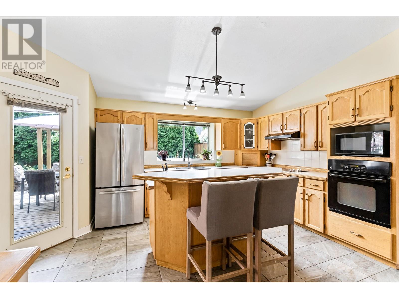 21972 126 Avenue, Maple Ridge, British Columbia  V2X 0V5 - Photo 11 - R3000404