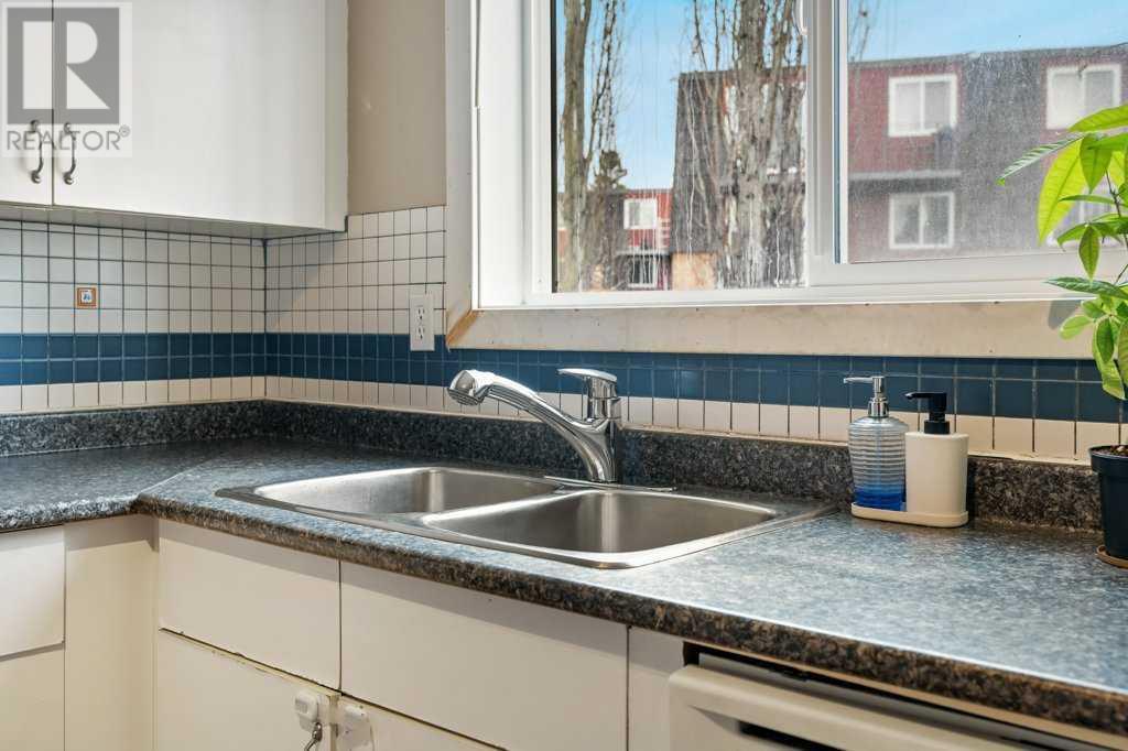 22, 80 Galbraith Drive Sw, Calgary, Alberta  T3E 4Z6 - Photo 11 - A2209788