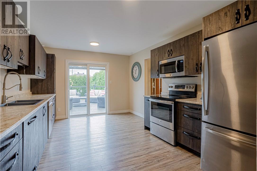 138 Rayside Avenue, Azilda, Ontario  P0M 1B0 - Photo 6 - 2122030