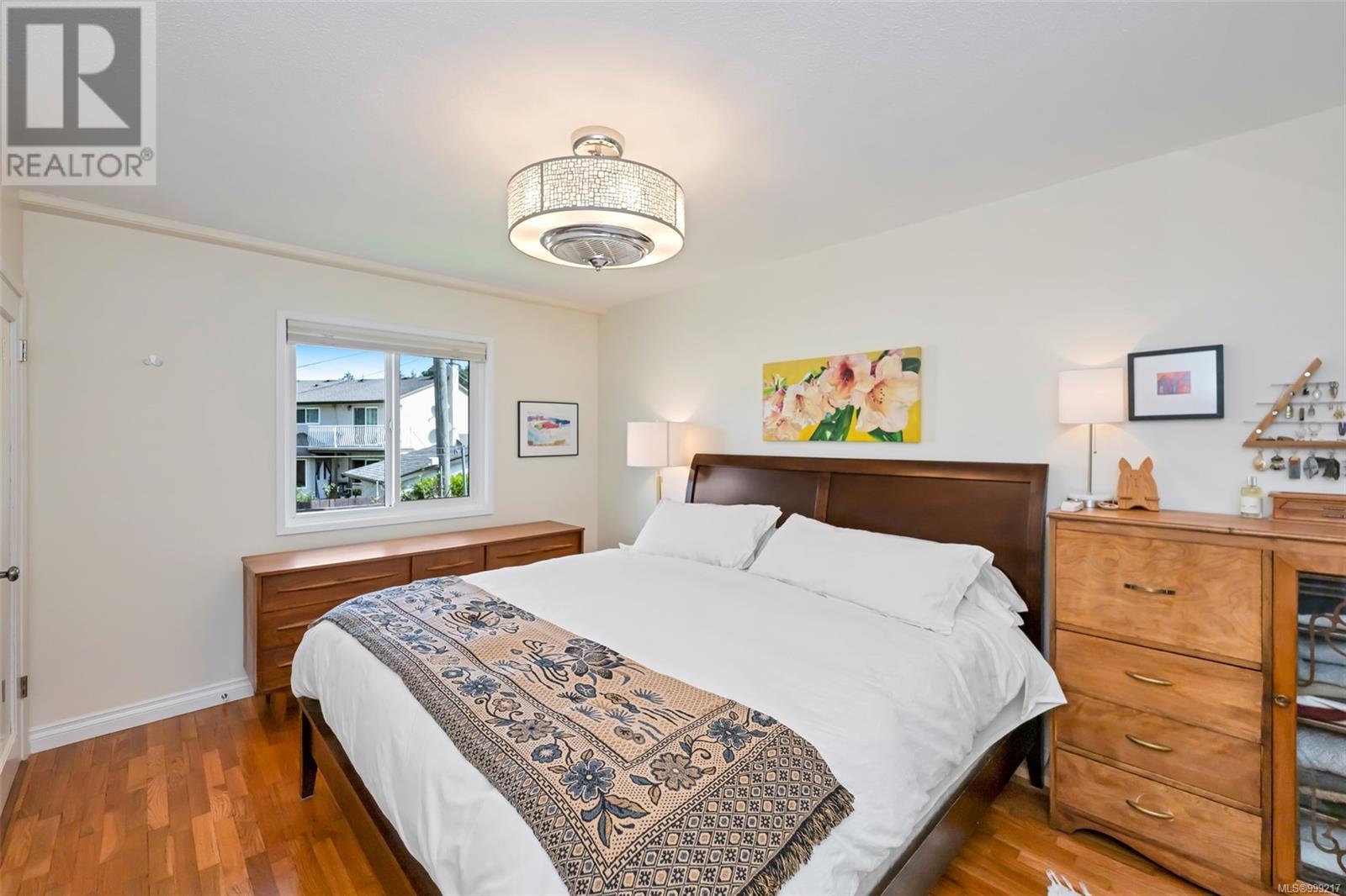 Property at 1644 Morningside Pl image 3