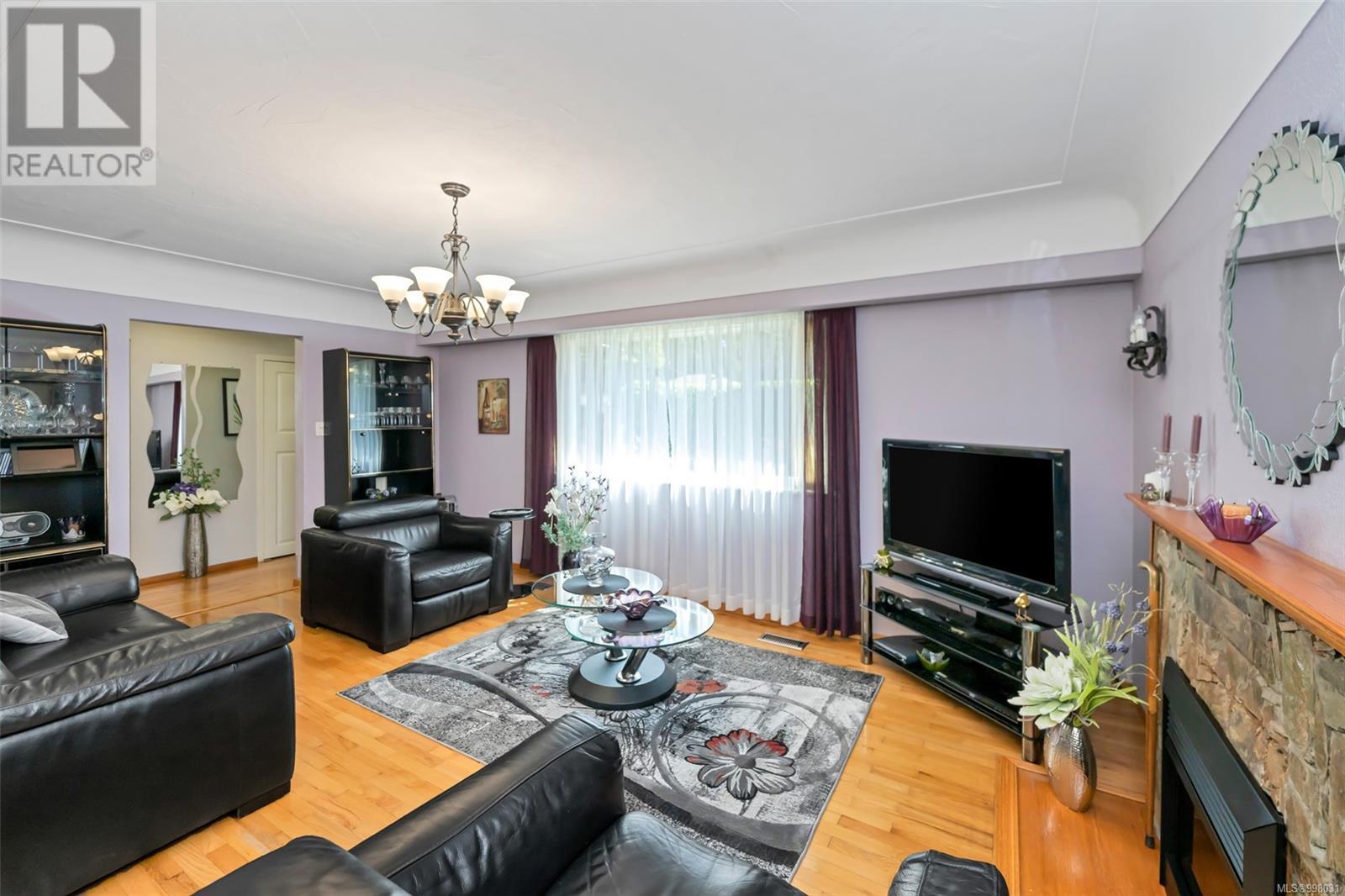 Property at 1028 Jenkins Ave image 5