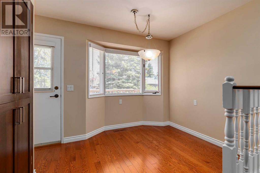 764 Coach Bluff Crescent Sw, Calgary, Alberta  T3H 1A8 - Photo 12 - A2218367