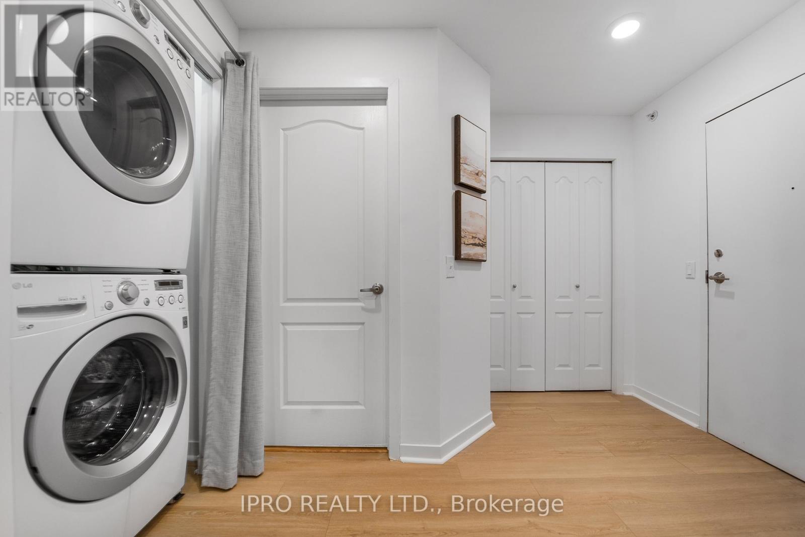 2405 - 6 Dayspring Circle, Brampton, Ontario  L6P 2Z6 - Photo 7 - W12135231