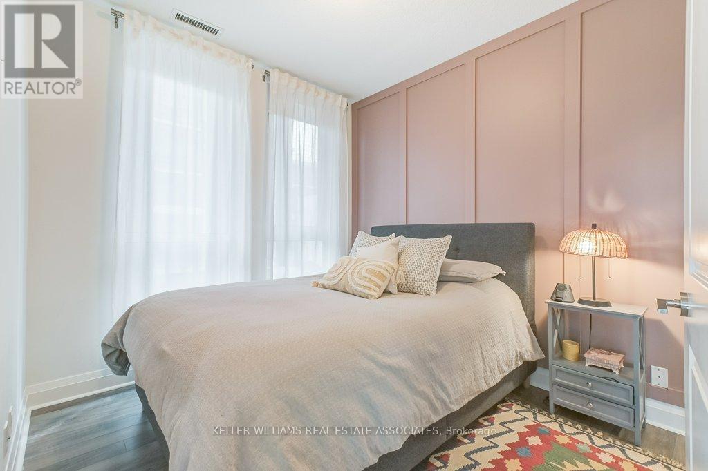 209 - 15 Zorra Street, Toronto, Ontario  M8Z 4Z6 - Photo 16 - W12135288