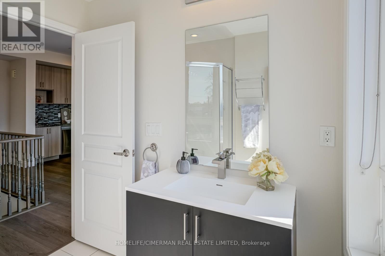 301 - 1130 Briar Hill Avenue, Toronto (Briar Hill-Belgravia), Ontario  M6B 0A9 - Photo 28 - W12135290