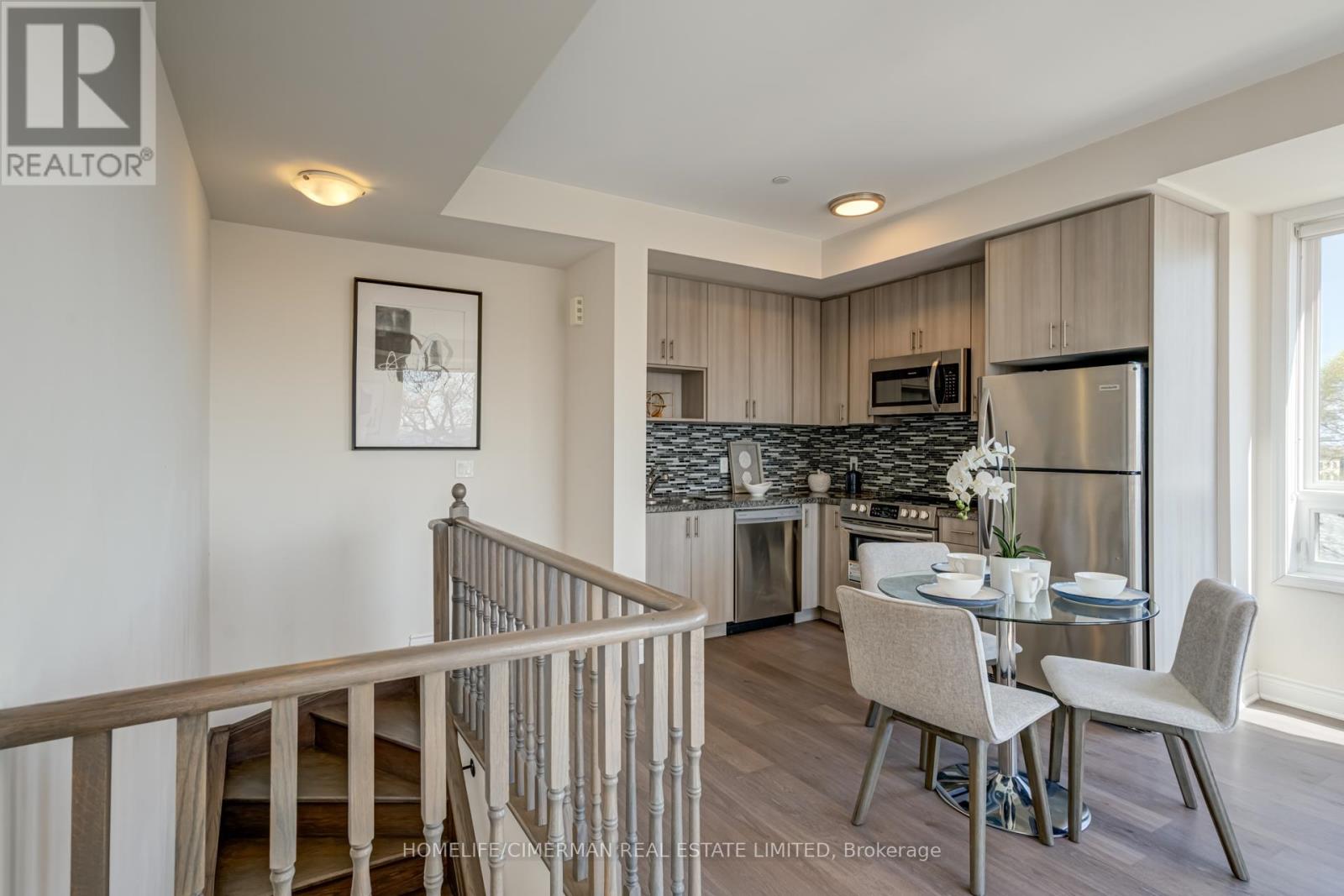 301 - 1130 Briar Hill Avenue, Toronto, Ontario  M6B 0A9 - Photo 5 - W12135290