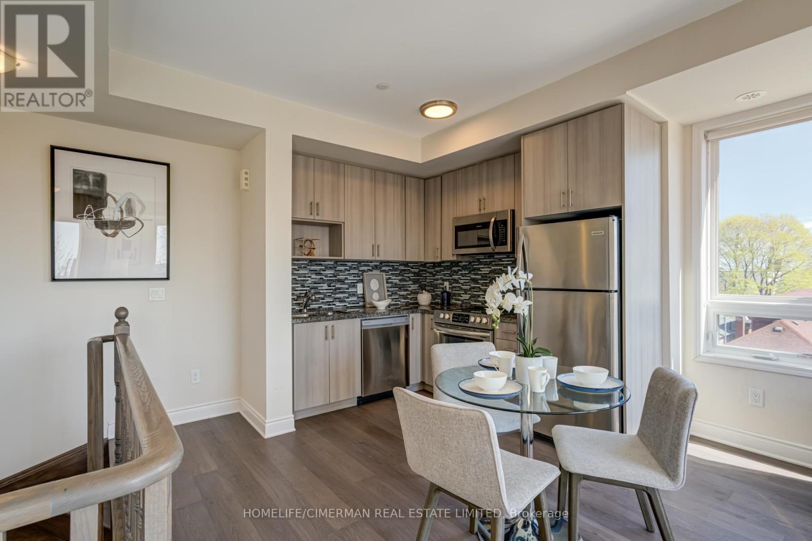 301 - 1130 Briar Hill Avenue, Toronto, Ontario  M6B 0A9 - Photo 7 - W12135290