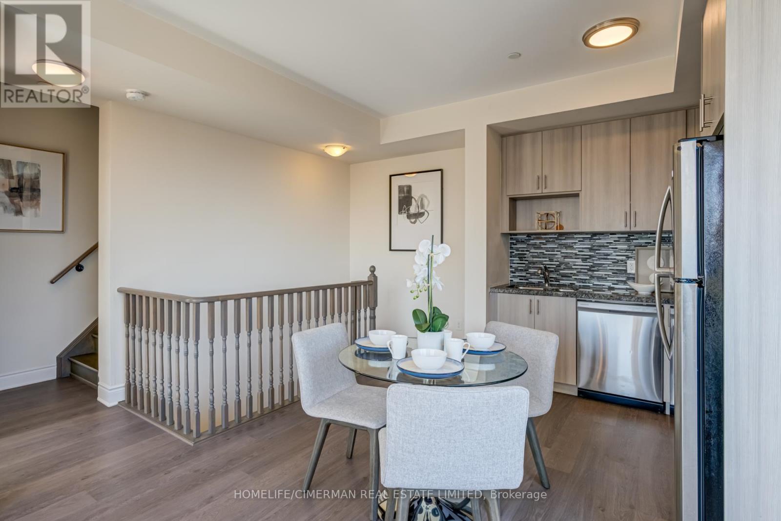 301 - 1130 Briar Hill Avenue, Toronto, Ontario  M6B 0A9 - Photo 8 - W12135290