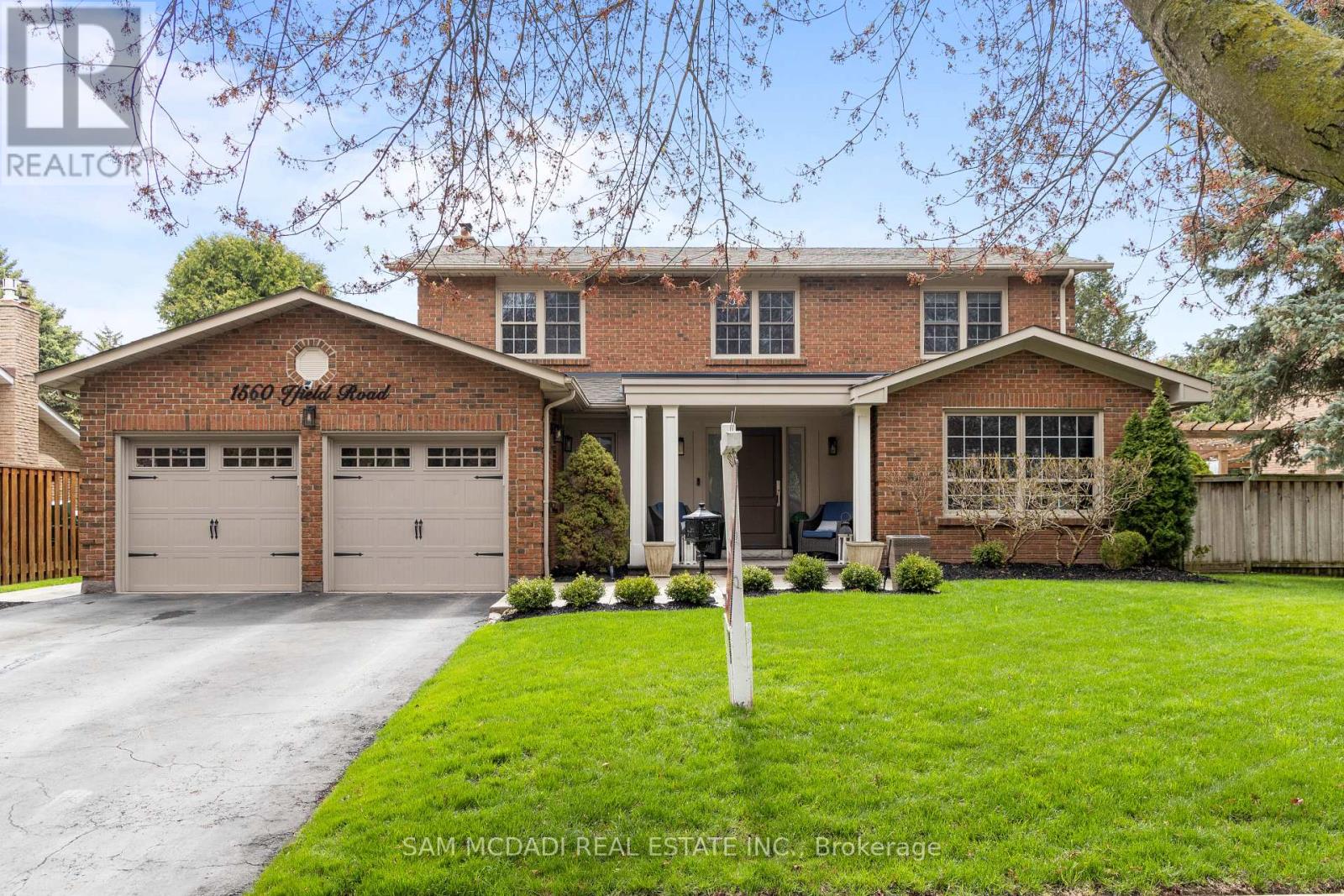 1560 Ifield Road, Mississauga, Ontario  L5H 3W1 - Photo 2 - W12135363