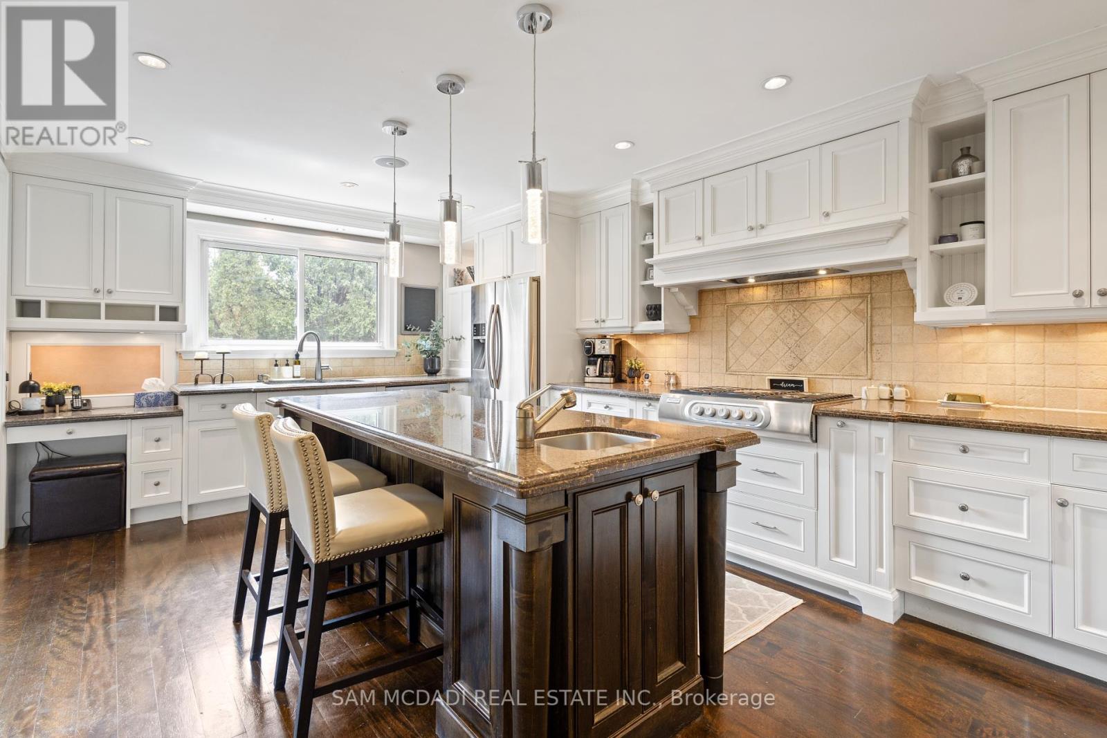 1560 Ifield Road, Mississauga, Ontario  L5H 3W1 - Photo 24 - W12135363