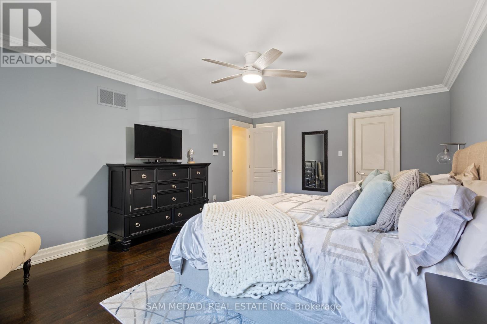 1560 Ifield Road, Mississauga, Ontario  L5H 3W1 - Photo 39 - W12135363