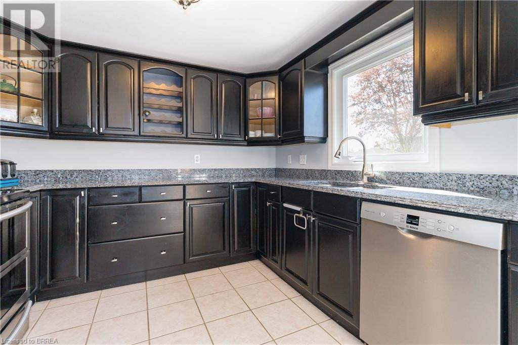 25 Winter Way, Brantford, Ontario  N3T 6G3 - Photo 11 - 40720154