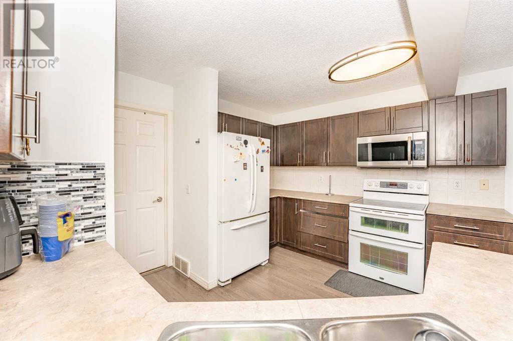 83 Martha's Close Ne, Calgary, Alberta  T3J 4P3 - Photo 12 - A2218494