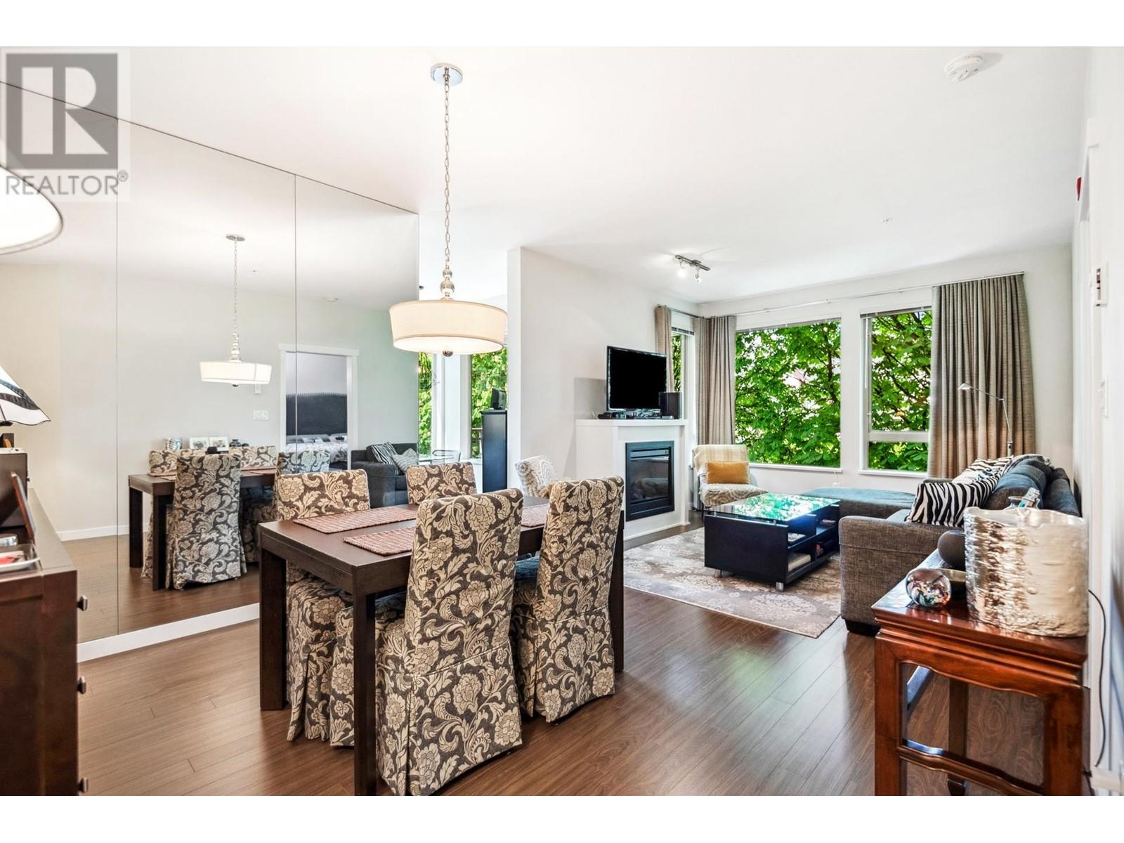 311 119 W 22nd Street, North Vancouver, British Columbia  V7M 0B4 - Photo 2 - R3000471