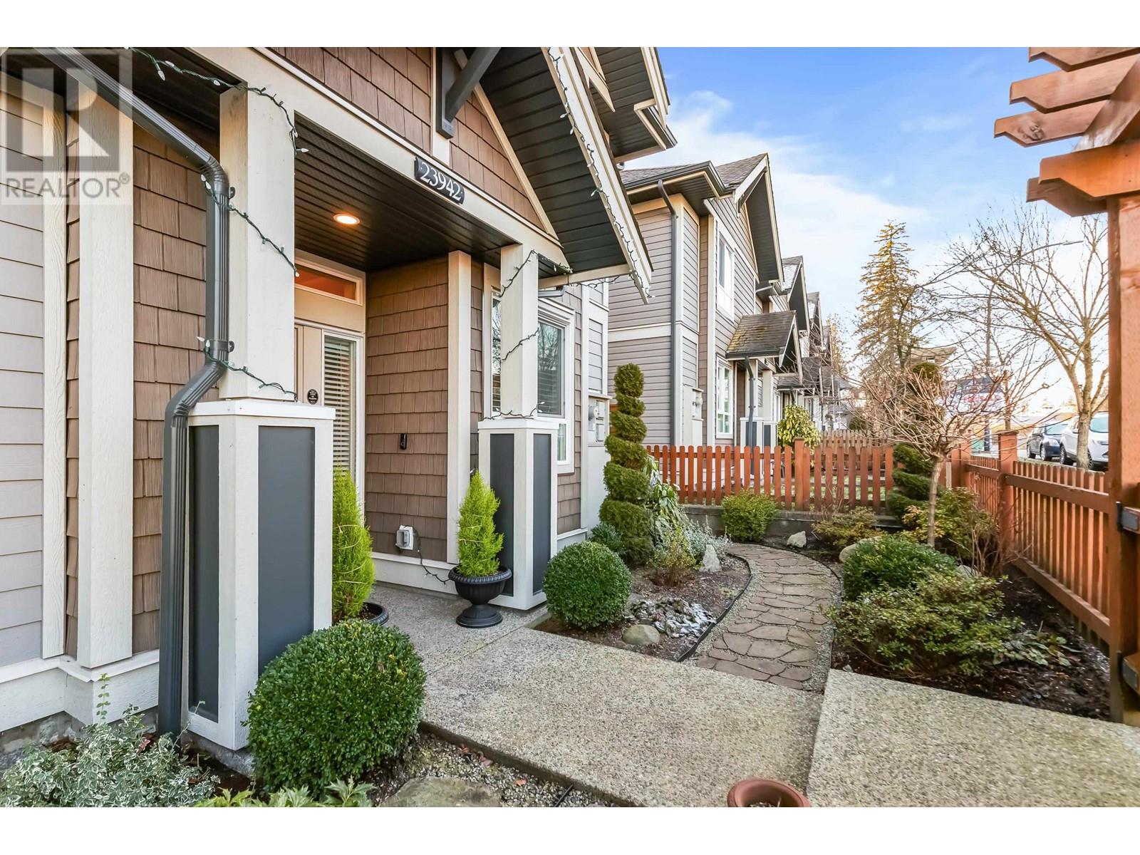 Property at 23942 KANAKA WAY image 3