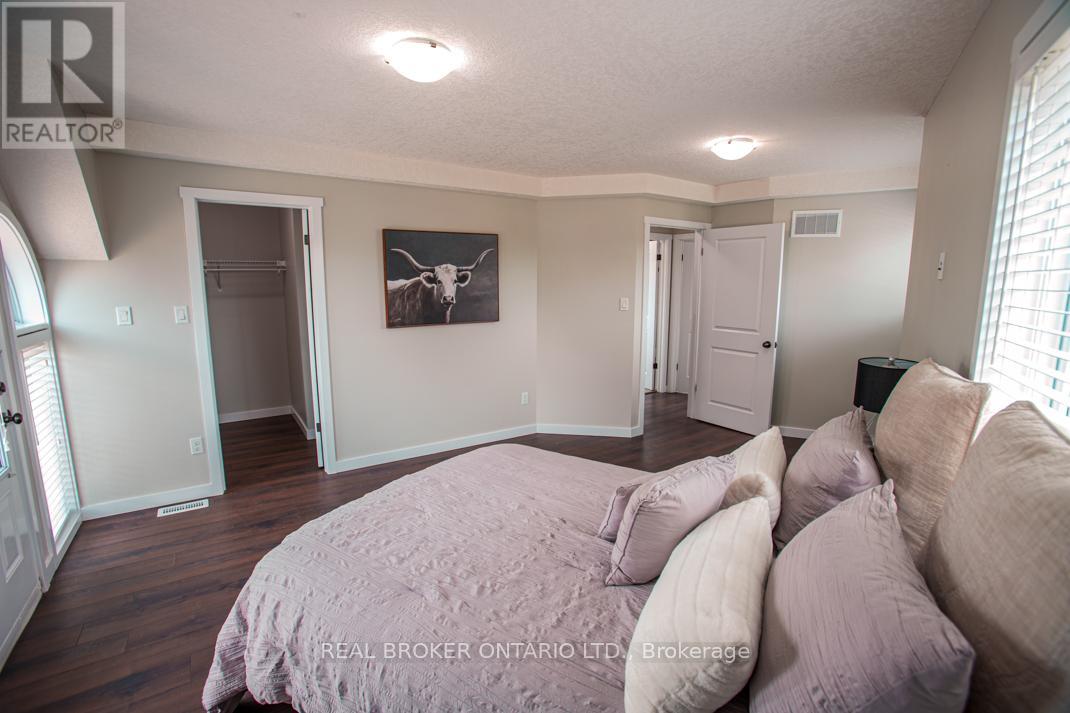 B - 489 East Avenue E, Kitchener, Ontario  N2H 0A8 - Photo 42 - X12135310