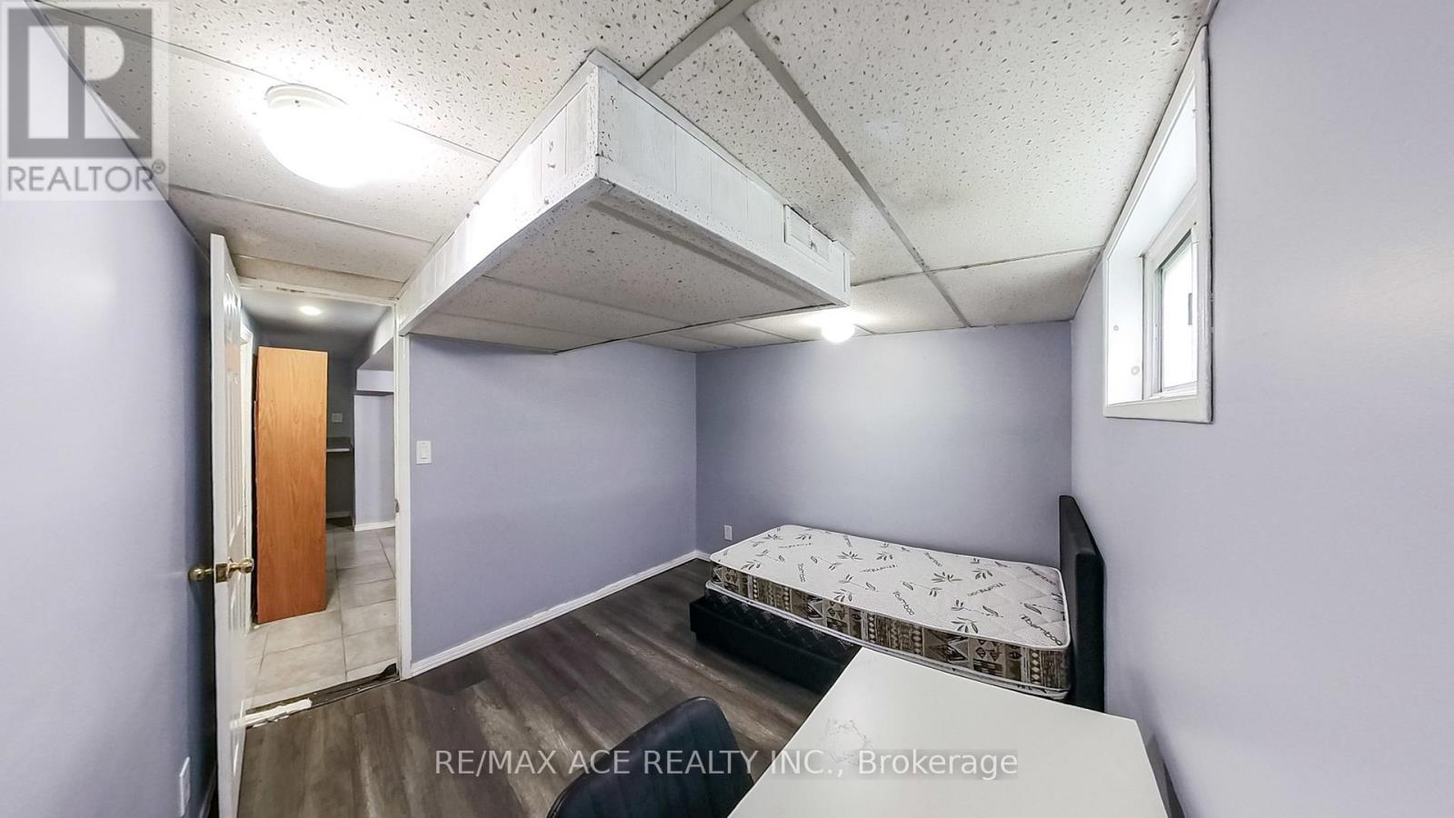 114 Royal Avenue, Hamilton, Ontario  L8S 2C5 - Photo 26 - X12135321