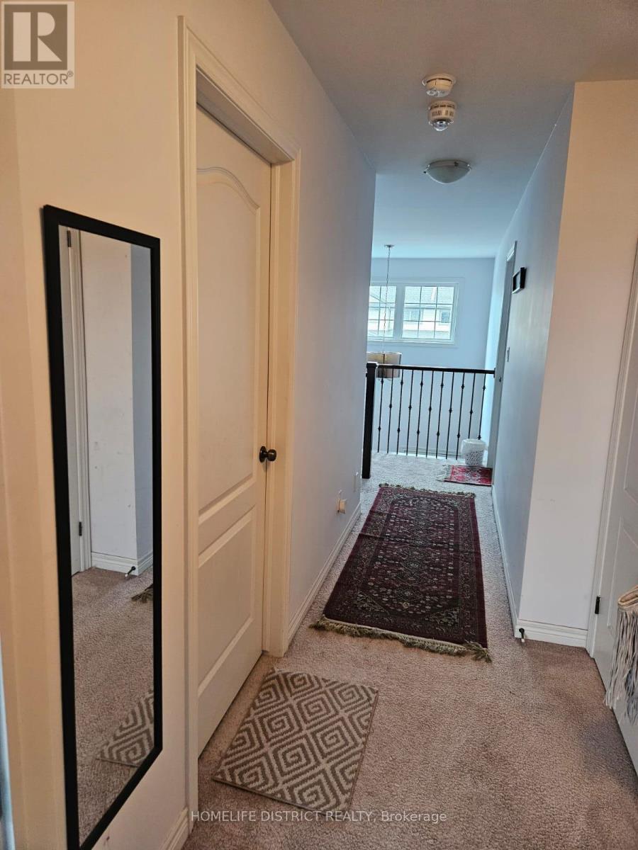 7211 Stacey Drive, Niagara Falls, Ontario  L2E 0B3 - Photo 13 - X12135369