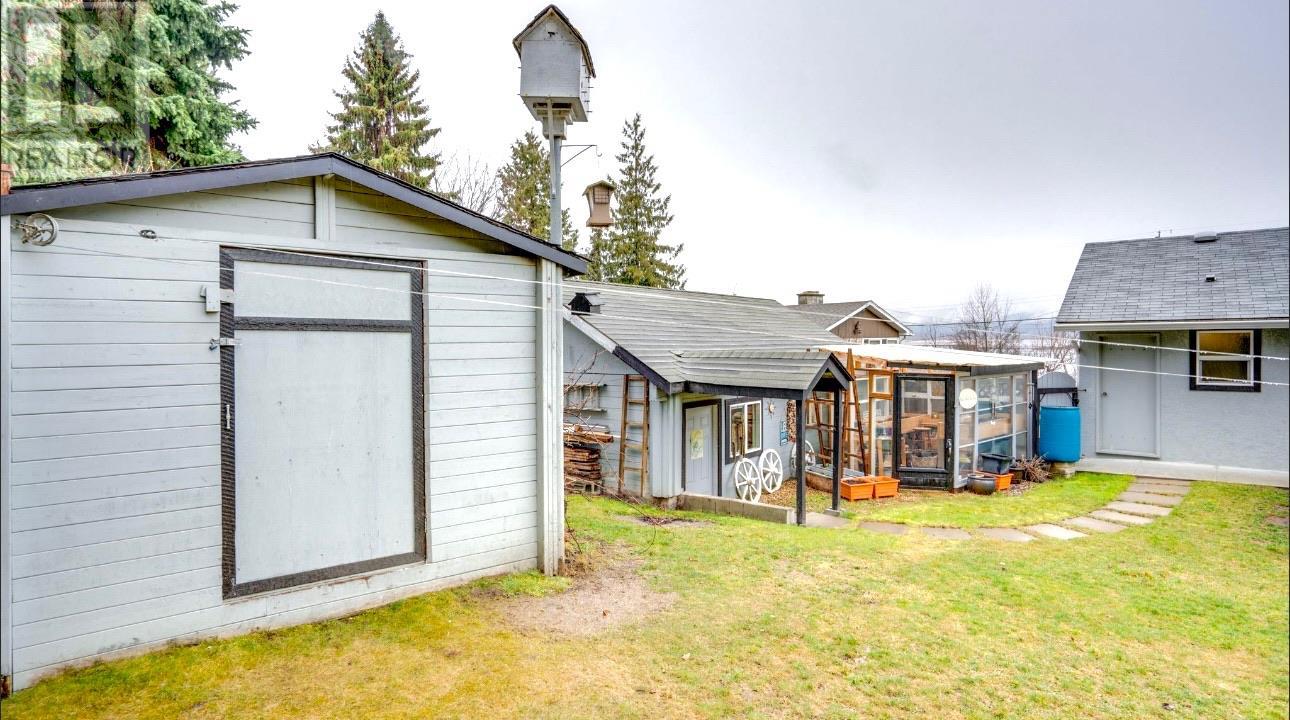 1850 Lakeshore Road, Salmon Arm, British Columbia  V1E 3X7 - Photo 46 - 10346928