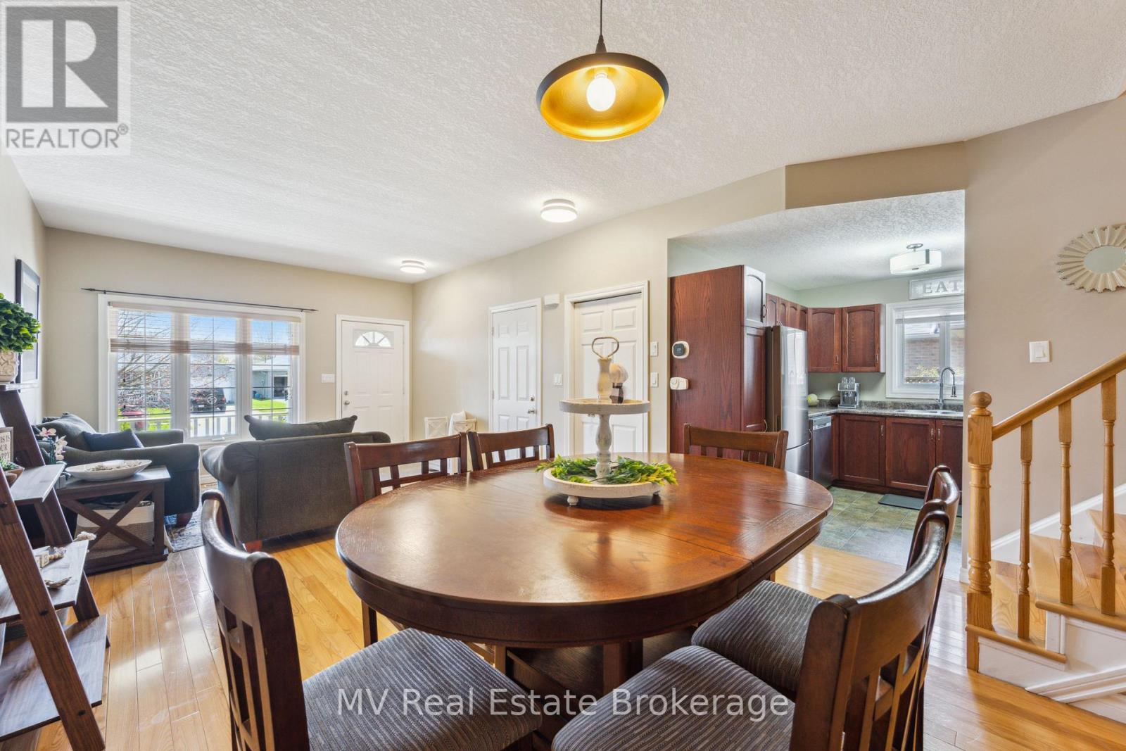213 Frederick Court, East Zorra-Tavistock, Ontario  N0B 2R0 - Photo 10 - X12135414