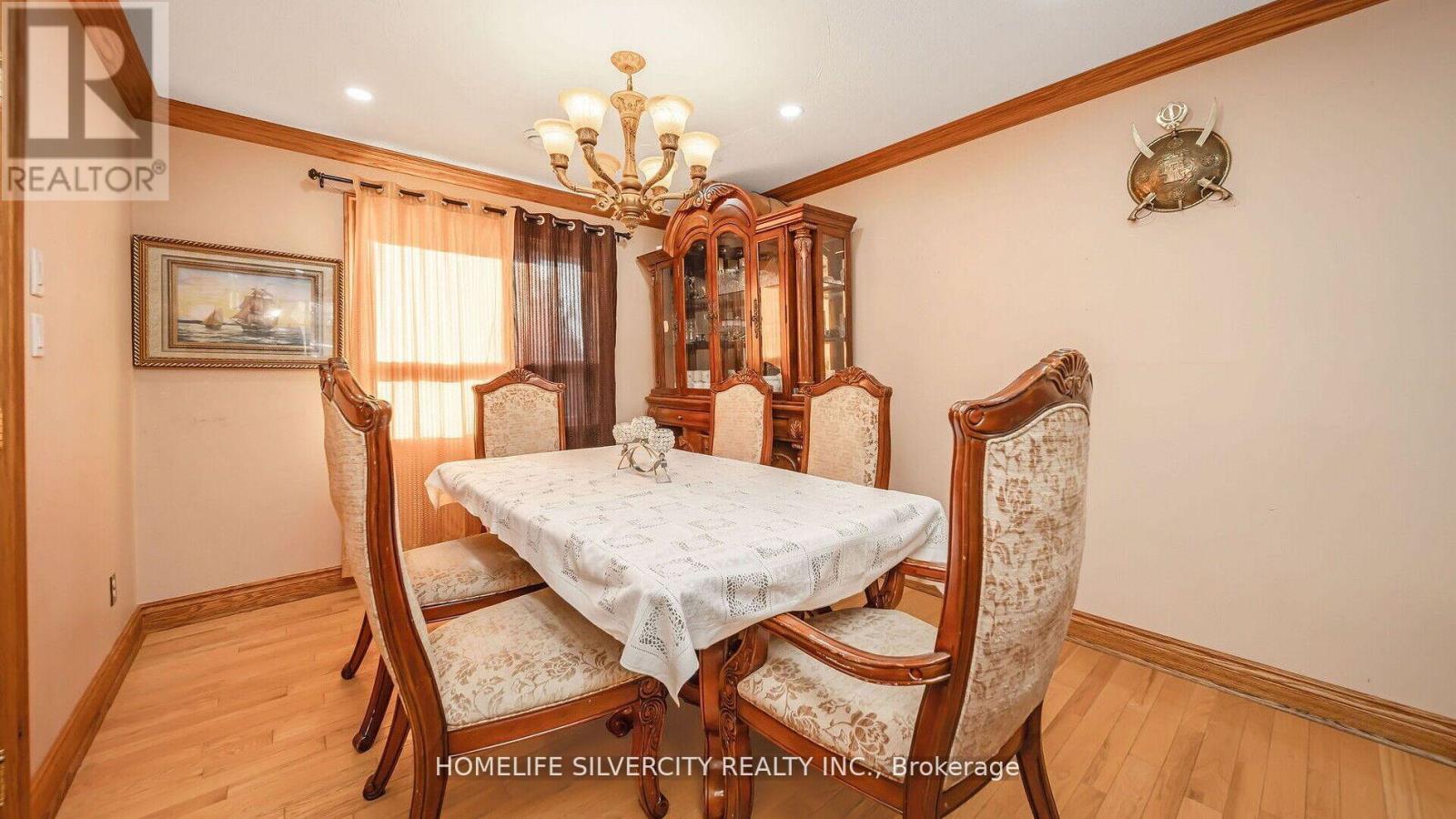 14208 Torbram Road, Caledon, Ontario  L7C 2T1 - Photo 6 - W11942761