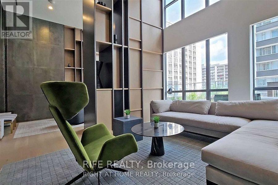 519 - 7 Grenville Street, Toronto, Ontario  M4Y 1A1 - Photo 31 - C12134152