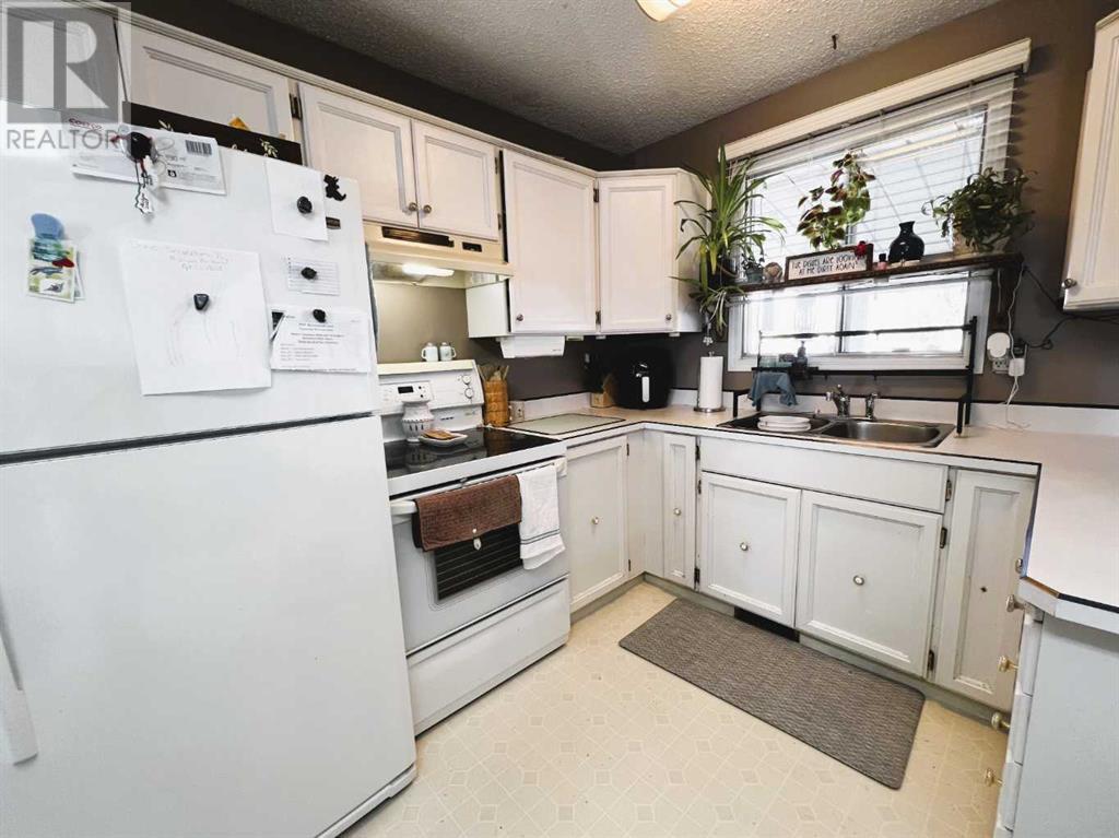 819 4 Street Se, Redcliff, Alberta  T0J 2P0 - Photo 8 - A2218819