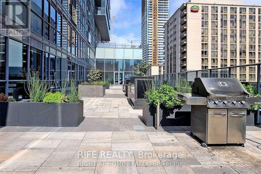 519 - 7 Grenville Street, Toronto, Ontario  M4Y 1A1 - Photo 24 - C12134152