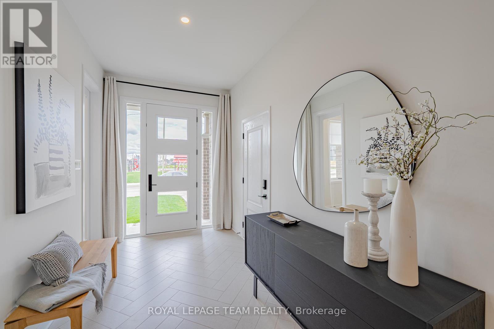 Property at 2055 WANDERER AVENUE image 4