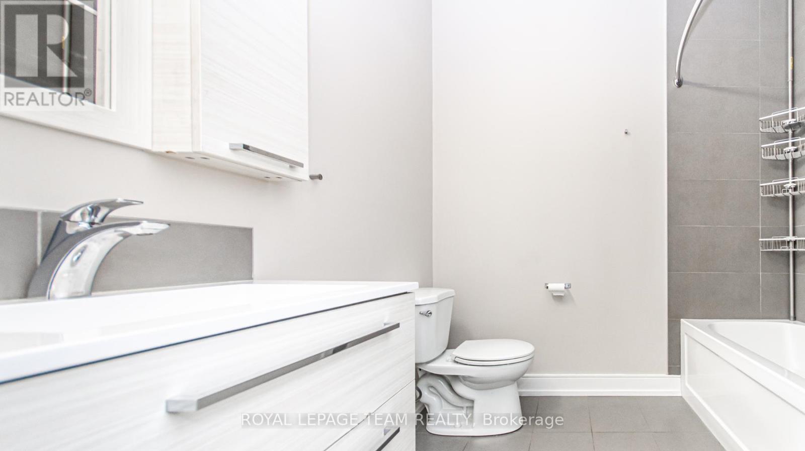 81 Norman Street, Ottawa, Ontario  K1S 3K3 - Photo 12 - X12135406