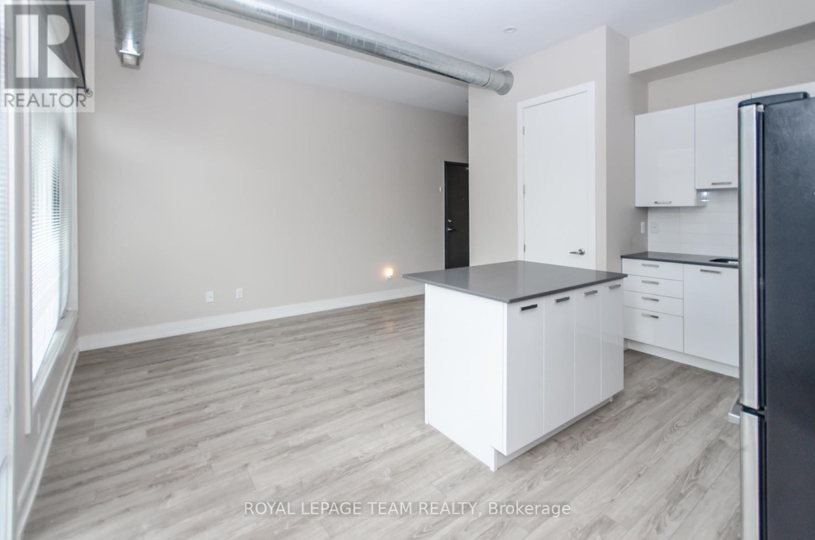 81 Norman Street, Ottawa, Ontario  K1S 3K3 - Photo 3 - X12135406