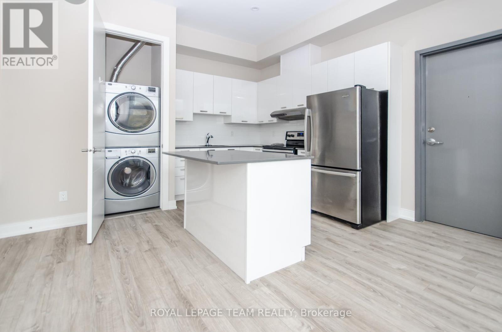 81 Norman Street, Ottawa, Ontario  K1S 3K3 - Photo 4 - X12135406
