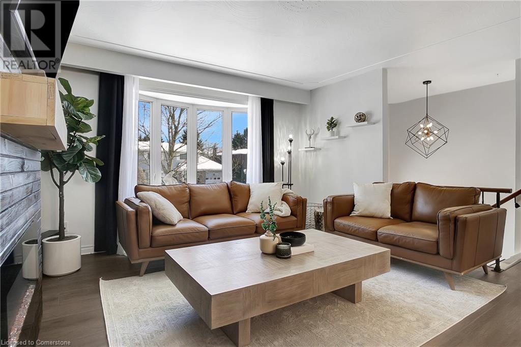 Property at 11 GLEN PARK Crescent image 4