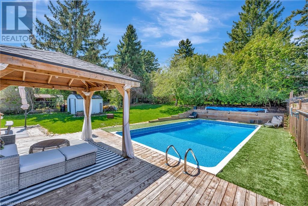 Property at 11 GLEN PARK Crescent image 3