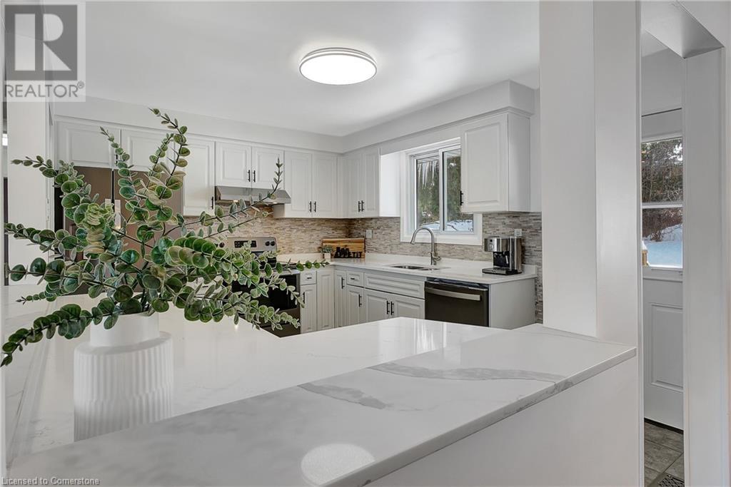 Property at 11 GLEN PARK Crescent image 5