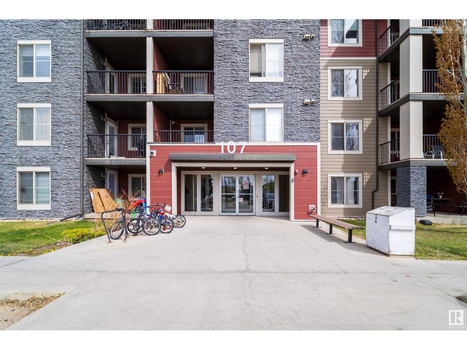 #321 107 WATT CM SW, Edmonton, Alberta