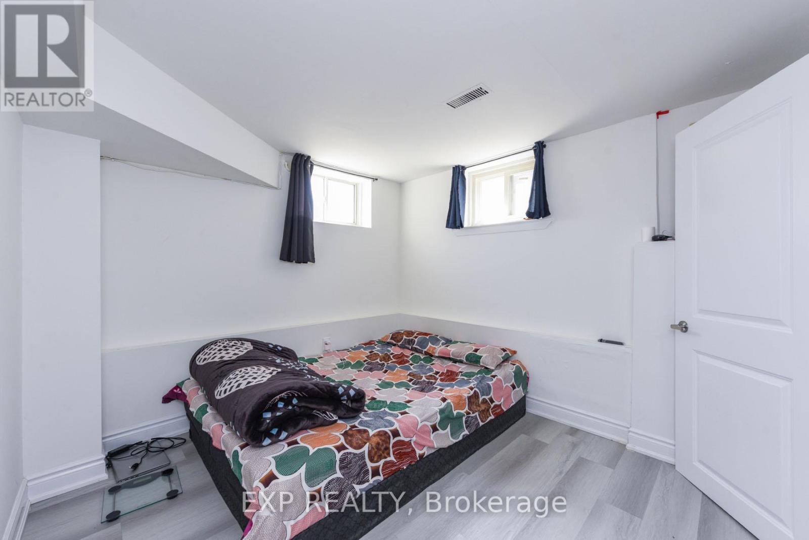 40 Corby Crescent, Brampton, Ontario  L6Y 1H1 - Photo 22 - W12046848