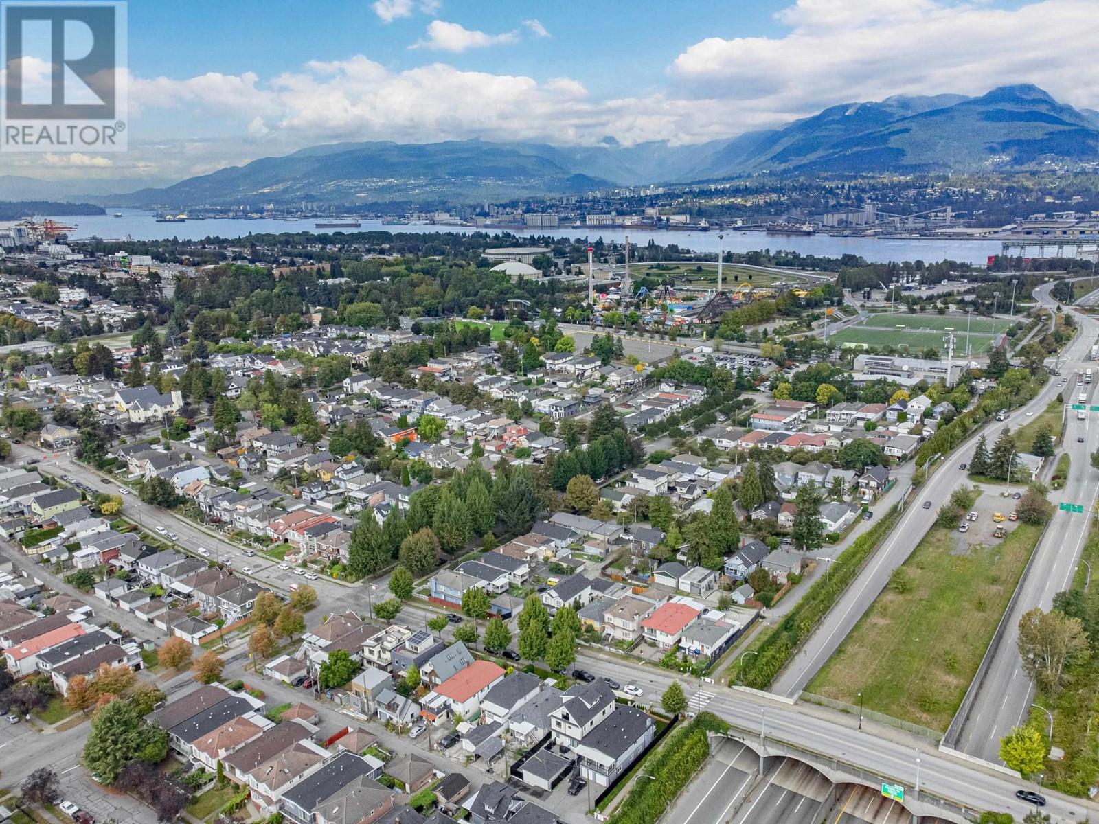 1 3344 Adanac Street, Vancouver, British Columbia  V5K 2P3 - Photo 33 - R3000357